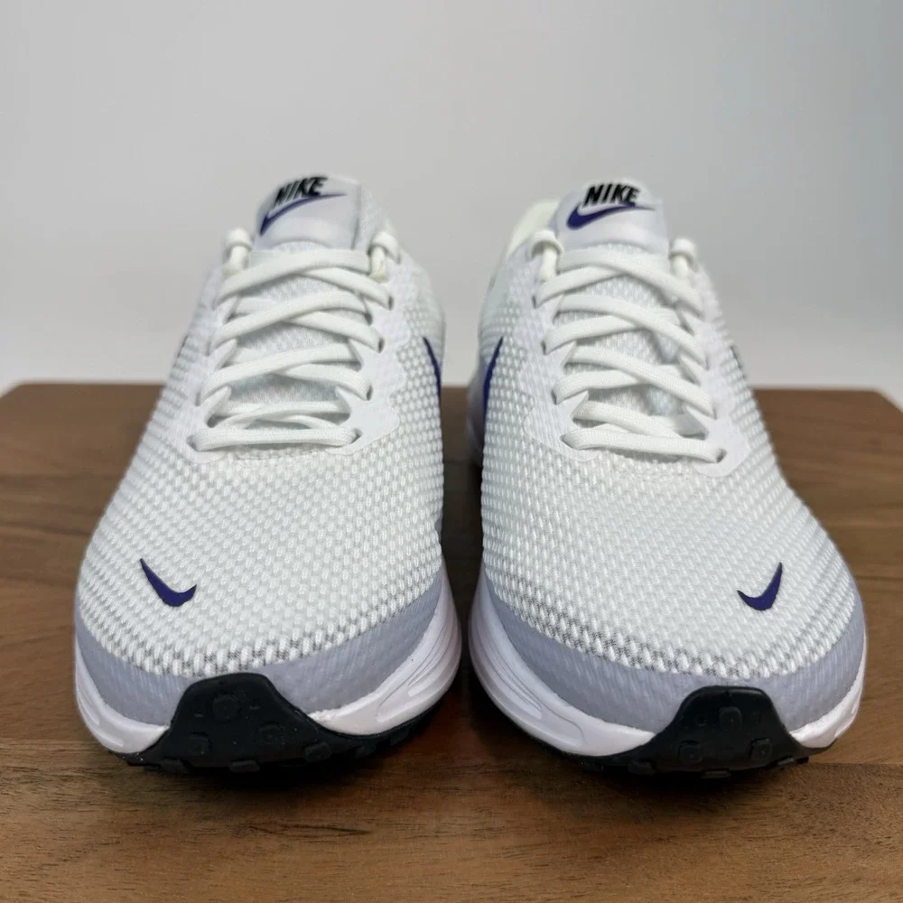 New NIB Womens Nike Revolution‎ 8 White Atheltic Running Sneakers Shoes Size 6 W